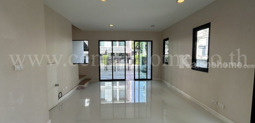 ทาวน์โฮม 3 ชั้น บ้านกลางเมือง รัตนาธิเบศร์ หลังมุม