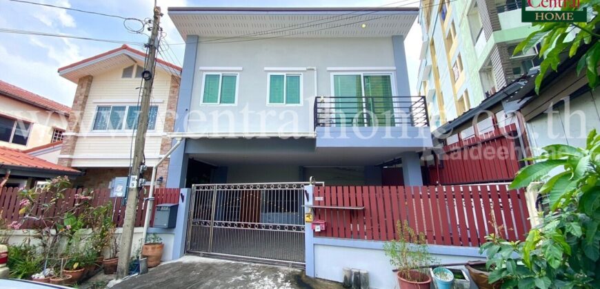 บ้านแฝด ประชานิเวศน์ 3 ซอย 25/5 หลังริม