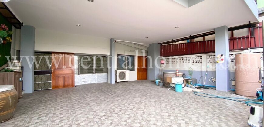 บ้านแฝด ประชานิเวศน์ 3 ซอย 25/5 หลังริม