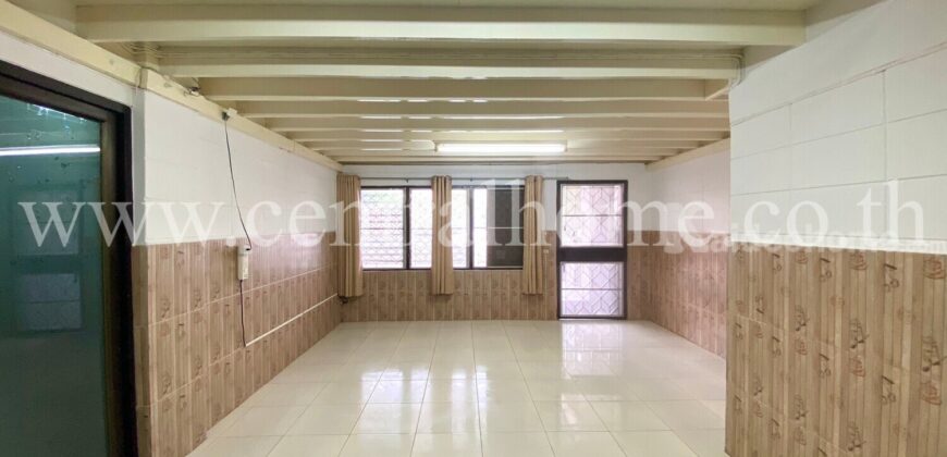 บ้านแฝด ประชานิเวศน์ 3 ซอย 25/5 หลังริม