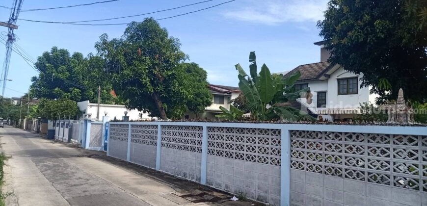 ขายบ้านเดี่ยวสุขุมวิท บางจาก พระโขนง ที่ดิน 203 ตร.ว อยู่สุขุมวิท 93 ใกล้ BTS บางจาก ทำเลดีออกอ่อนนุช ไปพัฒนาการ ศรีนครินทร์ หรือออกปุณณวิถี อุดมสุขไปบางนาก็สะดวก 087-9074045