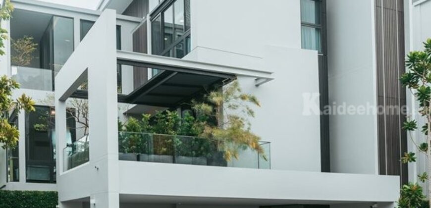 ขายบ้านเดี่ยว 3ชั้น พร้อมลิฟต์ส่วนตัว ใกล้สุวรรณภูมิ ขนาด 85.5 ตรว. 4 ห้องนอน 5 ห้องน้ำ โทร 081-8119186