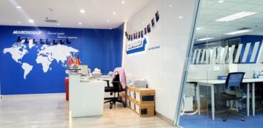 พื้นที่สำนักงานให้เช่า ใกล้รถไฟฟ้า ขนาด 229 ตรม. อาคารเลครัชดา ออฟฟิสฯ คลองตัน คลองเตย กทม. โทร 080-429-7963