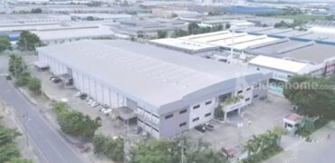 โรงงานให้เช่า พื้นที่สีม่วง ใกล้ท่าเรือแหลมฉบัง Free Zone พร้อมสำนักงาน อ.ศรีราชา จ.ชลบุรี โทร 080-429-7963