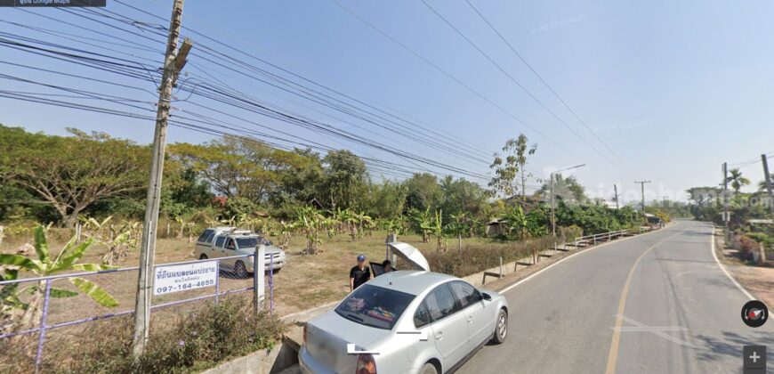 ที่ดิน 400 ตรว. อยู่ ติด ถนนใหญ่ หมู่ที่ 6 ต.เวียง อ.พร้าว จ.เชียงใหม่ ขนาดที่ดิน กว้าง 56 ม ยาว 30 ม