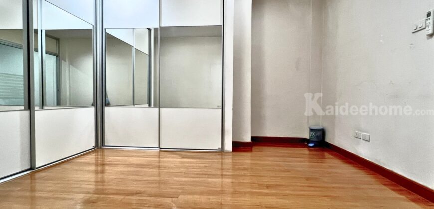 ทาวน์เฮ้าส์ให้เช่า พัฒนาการ 31/1 ทาวน์เฮ้าส์ 3 ชั้น รอยัล โฮม สภาพดี ราคาโดนใจ สบายกระเป๋า