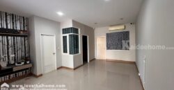 ขายทาวน์เฮ้าส์ หมู่บ้านโกลเด้นทาวน์ รัตนาธิเบศร์-สถานีรถไฟฟ้าบางพลู ถ.บางกรวย-ไทรน้อย ซ.บางรักใหญ่22 พื้นที่ 21.2 ตรว. ใกล้เซ็นทรัลเวสต์เกต