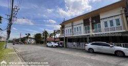 ขายทาวน์เฮ้าส์ หมู่บ้านโกลเด้นทาวน์ รัตนาธิเบศร์-สถานีรถไฟฟ้าบางพลู ถ.บางกรวย-ไทรน้อย ซ.บางรักใหญ่22 พื้นที่ 21.2 ตรว. ใกล้เซ็นทรัลเวสต์เกต
