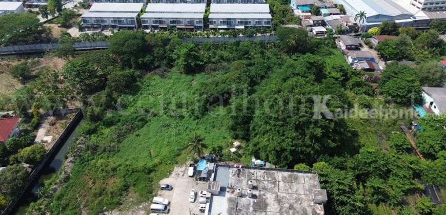 ที่ดินแปลงสี่เหลี่ยมสวย ถมแล้ว 14-0-27 ไร่ เพชรเกษม 69