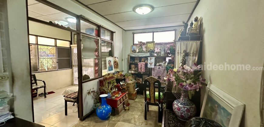 บ้านเดี่ยว 2 หลัง พร้อมที่ดิน 81 ตร.วา ลาดพร้าว 25 ราคาถูก