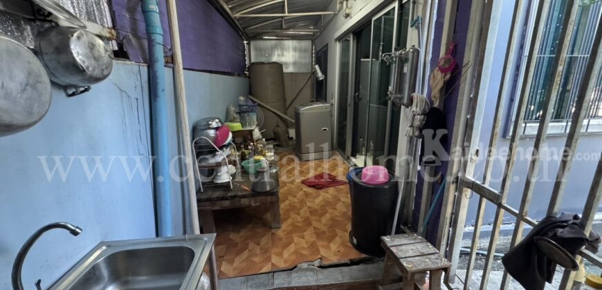 ทาวน์โฮม เดอะ คอนเนค สุวรรณภูมิ 12A หลังมุม 