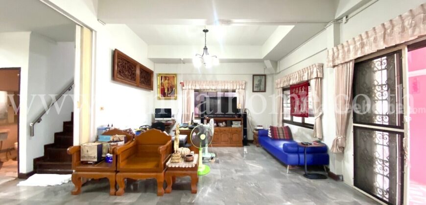 บ้านเดี่ยว หมู่บ้าน ชนชื่น 1 ซอยทวีวัฒนา 9 พร้อมอยู่ ราคาถูก