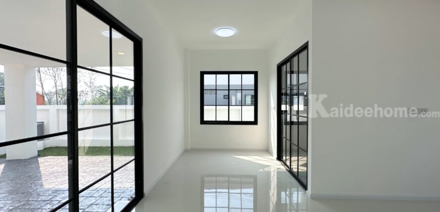 บ้านชั้นเดียว หมู่บ้านปีกไม้ 1 คลองถนน – ลาดปลาดุก เลียบคลองประปามหาสวัสดิ์ ใกล้ เซ็นทรัลเวสต์เกต, ตลาดบางใหญ่ และ รถไฟฟ้า MRT คลองบางไผ่