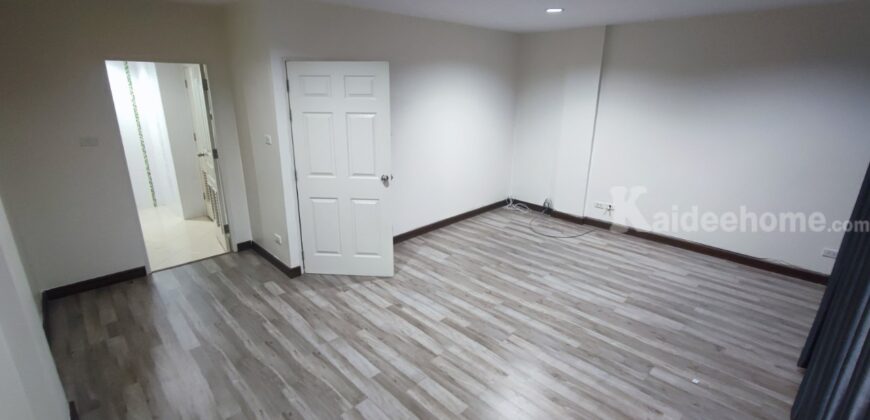 ให้เช่าโฮมออฟฟิศ สวยๆ 4ชั้น ติด BTS ติดทางเชื่อมSkywalkห้างใหญ่ห้างดัง