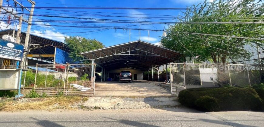 ที่ดินพร้อมสิ่งปลูกสร้างสวยทำเลดีใกล้ Thai Oil อ่าวอุดม แหลมฉบัง ชลบุรี