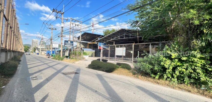 ที่ดินพร้อมสิ่งปลูกสร้างสวยทำเลดีใกล้ Thai Oil อ่าวอุดม แหลมฉบัง ชลบุรี