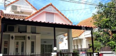 ขายบ้านเเฝดวรารักษ์ รังสิต คลองสาม