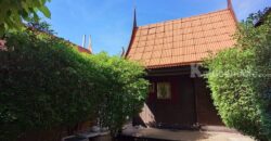 บ้านเรือนไทย สวยท่ามกลางธรรมชาติ บรรยากาศร่มรื่น วิวภูเขา บนพื้นที่ 1 ไร่ อู่ทอง สุพรรณบุรี