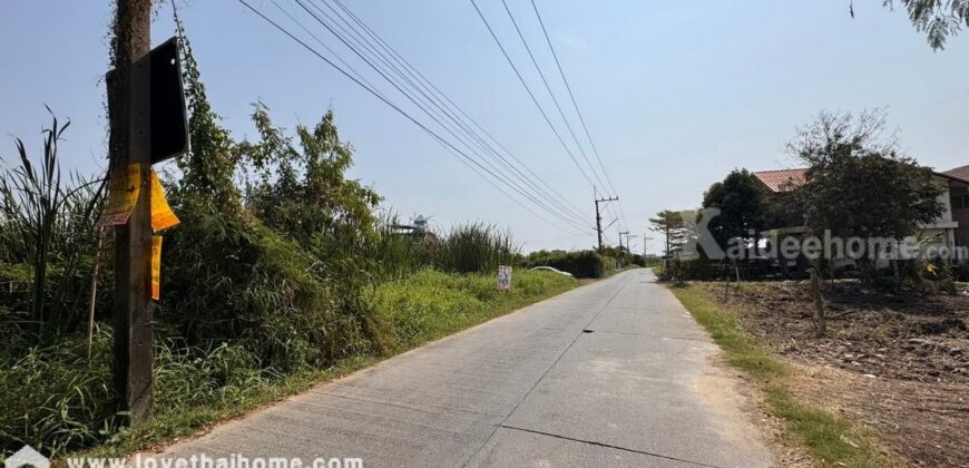 ขายที่ดิน ถนนรังสิต-นครนายก17 พื้นที่ 100 ตรว. ใกล้ห้างฟิวเจอร์พาร์ค รังสิต แปลงสวย ราคาถูกในย่านนั้น