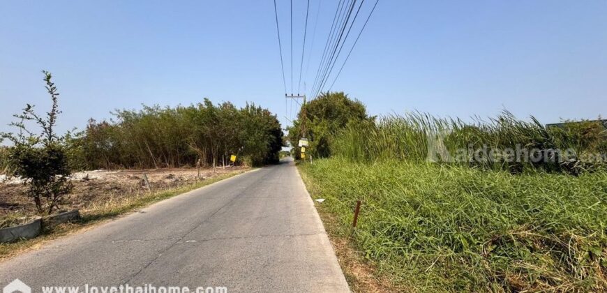 ขายที่ดิน ถนนรังสิต-นครนายก17 พื้นที่ 100 ตรว. ใกล้ห้างฟิวเจอร์พาร์ค รังสิต แปลงสวย ราคาถูกในย่านนั้น
