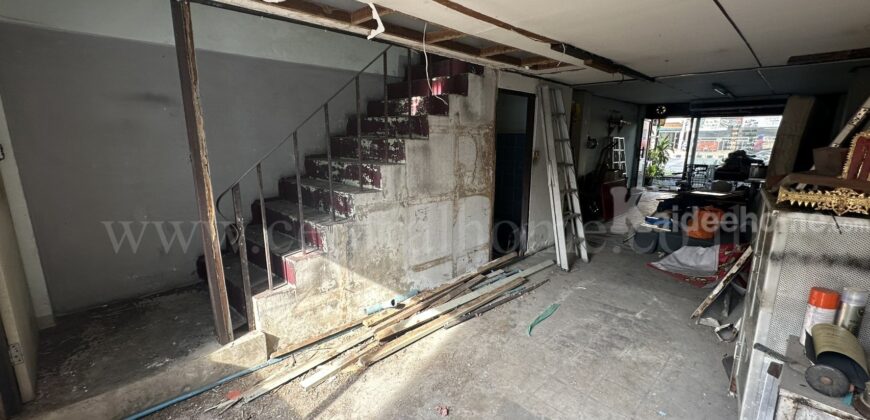 อาคารพาณิชย์ 4.5 ชั้น ติดถนนพิบูลสงคราม – ท่าน้ำนนท์