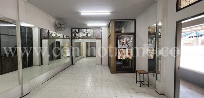 ทาวน์เฮ้าส์ หมู่บ้าน ชมฟ้า – วรางกูล คลอง 2 หลังมุม