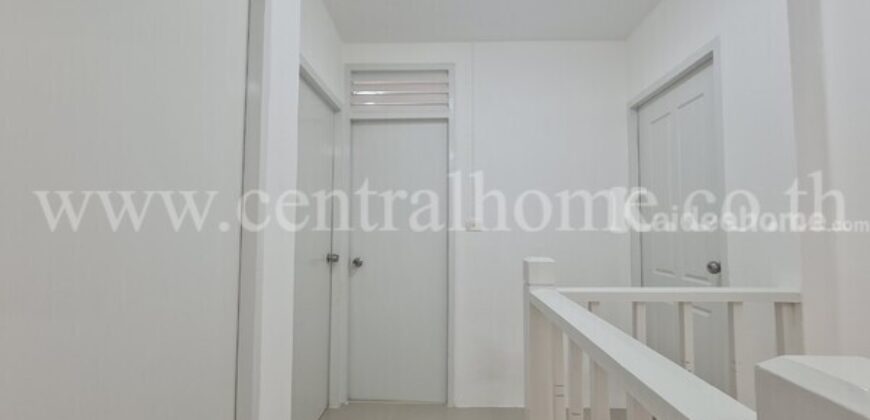 ทาวน์เฮ้าส์ หมู่บ้าน ปิยวรารมย์ 1 รีโนเวทพร้อมอยู่ หลังริม