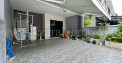 ทาวน์โฮม บริทาเนีย เมกะทาวน์ – บางนา หลังริม ขายขาดทุน