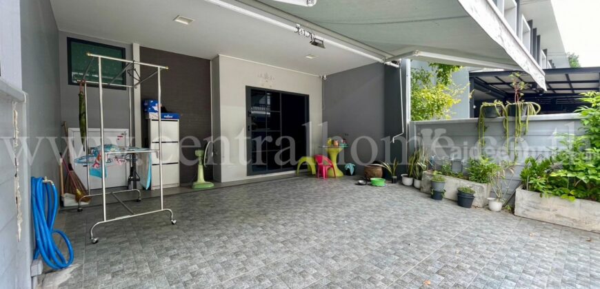 ทาวน์โฮม บริทาเนีย เมกะทาวน์ – บางนา หลังริม ขายขาดทุน