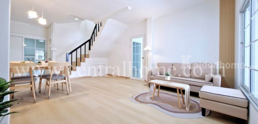 ทาวน์โฮม หมู่บ้าน เมืองประชา บางคูวัด รีโนเวทใหม่ทั้งหลัง พร้อมเข้าอยู่