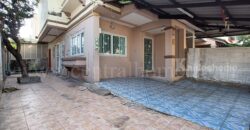 ทาวน์เฮ้าส์ หมู่บ้าน กฤษณา ซอย ร่มเกล้า 12 หลังริม ราคาถูก