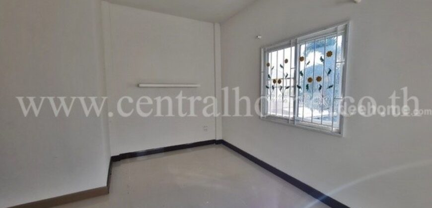 ทาวน์เฮ้าส์ อาร์เค พาร์ค 406 รามอินทรา – คู้บอน หลังริม