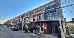 ทาวน์เฮ้าส์ อาร์เค พาร์ค 406 รามอินทรา – คู้บอน หลังริม