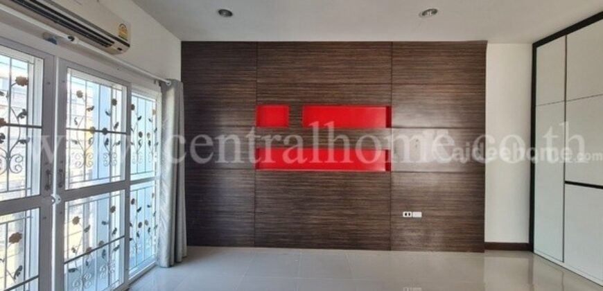 ทาวน์เฮ้าส์ อาร์เค พาร์ค 406 รามอินทรา – คู้บอน หลังริม