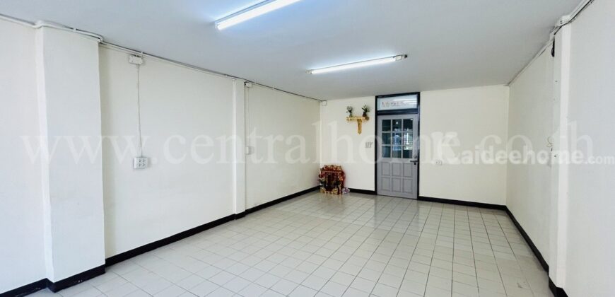 ทาวน์เฮ้าส์ หมู่บ้าน พระปิ่น 3 บางใหญ่ ต่อเติมเต็ม