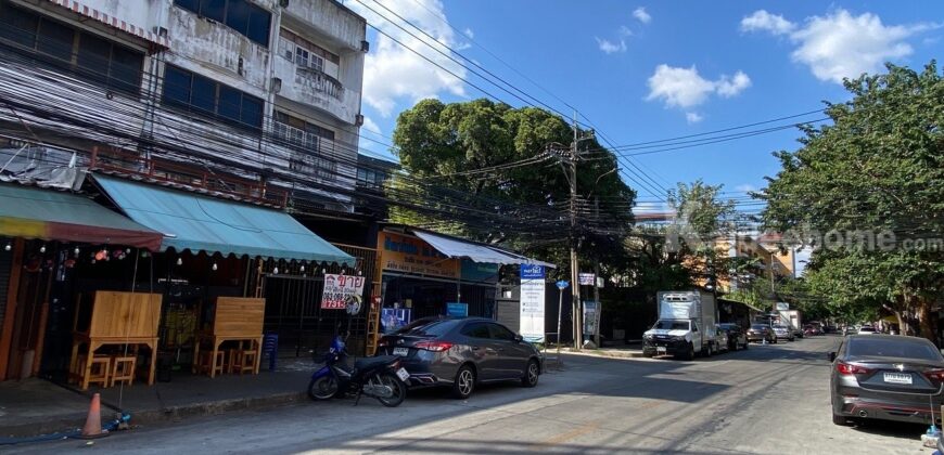 ขายตึกแถว ติดซอย ลาดพร้าว 107 ฝั่งตรงข้าม มหาลัย RBAC