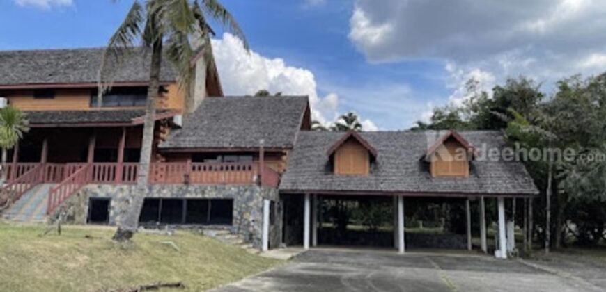 ขายที่ดินพร้อมสิ่งปลูกสร้างบ้าน ในสนามกอล์ฟ Sir James สระบุรี เนื้อที่ 8 ไร่ 3 งาน 11 ตรว โทร 098-513-6286