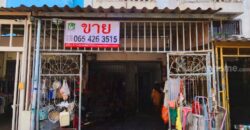 ขายตึกแถว ถนนเจริญนคร ตรงข้ามริเวอร์ไซต์ พลาซ่า โรงแรมอวานี่ ริเวอร์ไซต์ ปัจจุบันเป็นห้องเช่า เหมาะแก่การรีโนเวทเป็นอพาร์เม้นท์ เกสต์เฮ้าส์ หรือ Airbnb