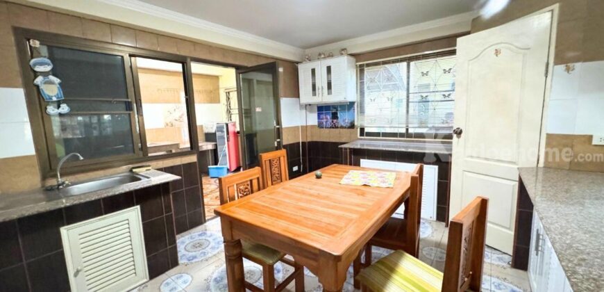 บ้านเดี่ยวสองชั้นพร้อมสระว่ายน้ำ หมู่บ้านพบโชค สัตหีบ ชลบุรี