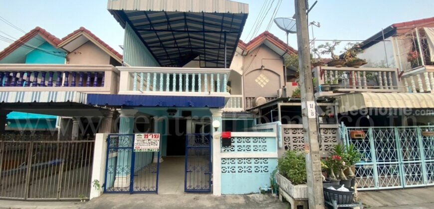 ทาวน์เฮ้าส์ ซอย รัตนาธิเบศร์ 22 รีโนเวท พร้อมอยู่