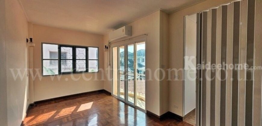 บ้านเดี่ยว หมู่บ้าน ภาณุ ซอย อัศวพิเชษฐ์ 17 ตลิ่งชัน หลังมุม