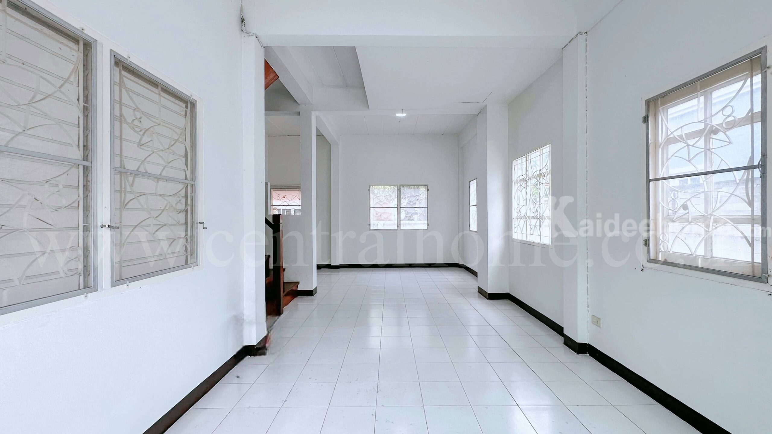 บ้านแฝด หมู่บ้าน ลัลลี่ วิลล์ – คลอง 3 ลำลูกกา สภาพดี ราคาถูก