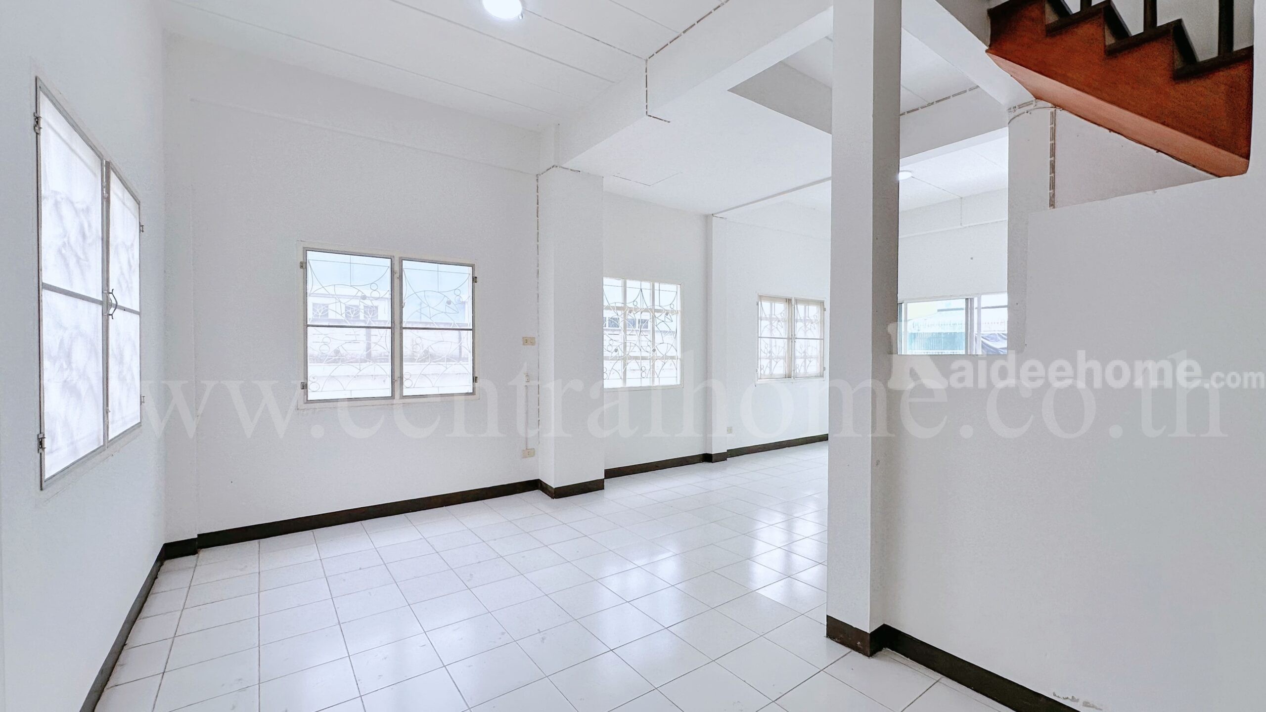 บ้านแฝด หมู่บ้าน ลัลลี่ วิลล์ – คลอง 3 ลำลูกกา สภาพดี ราคาถูก