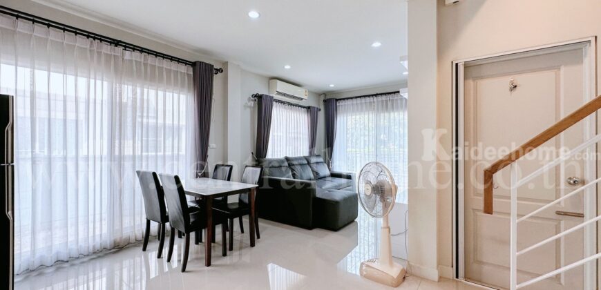 บ้านเดี่ยว หมู่บ้าน เซนโทร รังสิต ถนนเมน ต้นโครงการ สภาพดี พร้อมอยู่