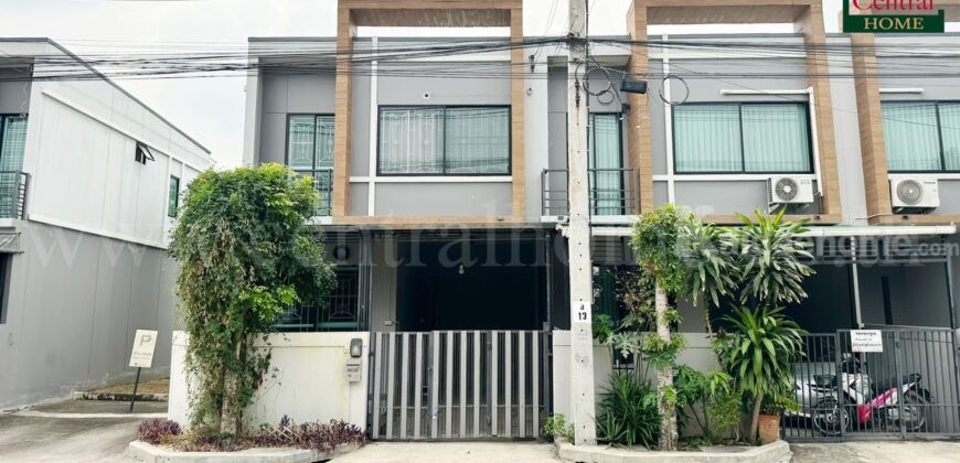 ทาวน์โฮม เอสเกต เปี่ยมสุข แจ้งวัฒนะ – กาญจนาภิเษก ถูกสุดในโครงการ หลังมุม