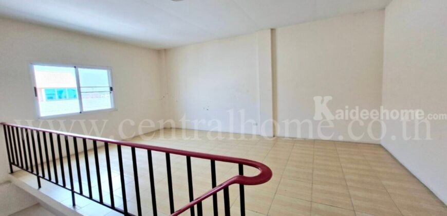 ทาวน์โฮม 3 ชั้น เชิงพาณิชย์ หมู่บ้าน ฉัตรหลวง 13 ใกล้ แยกสันติสุข