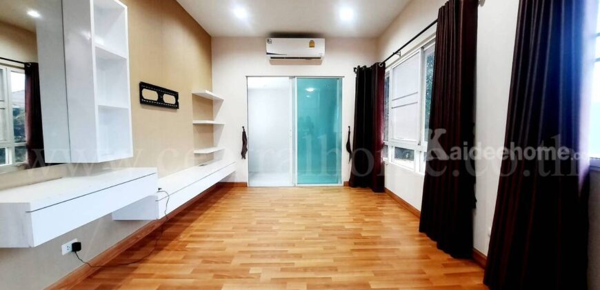 บ้านแฝด หมู่บ้าน เพอร์เฟค พาร์ค บางบัวทอง ติดตั้งโซล่าร์เซลล์ พร้อมอยู่