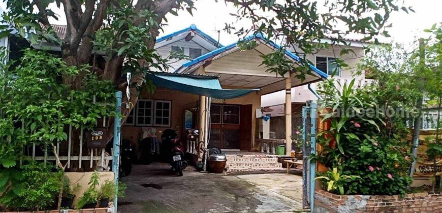 ขายที่ดินบ้านเดี่ยวอ่อนนุช 17 ที่ดินสุขุมวิท 77 พัฒนาการ 20 เนื้อที่ 57 ตร.ว ทำเลดี ใกล้ตลาด ร้านค้า ห้างแม็คโคร ทะลุออกได้หลายทาง ไปทองหล่อ เพชรบุรีตัดใหม่ พระราม 9 รามคำแหง ศรีนครินทร์ 087-9074045