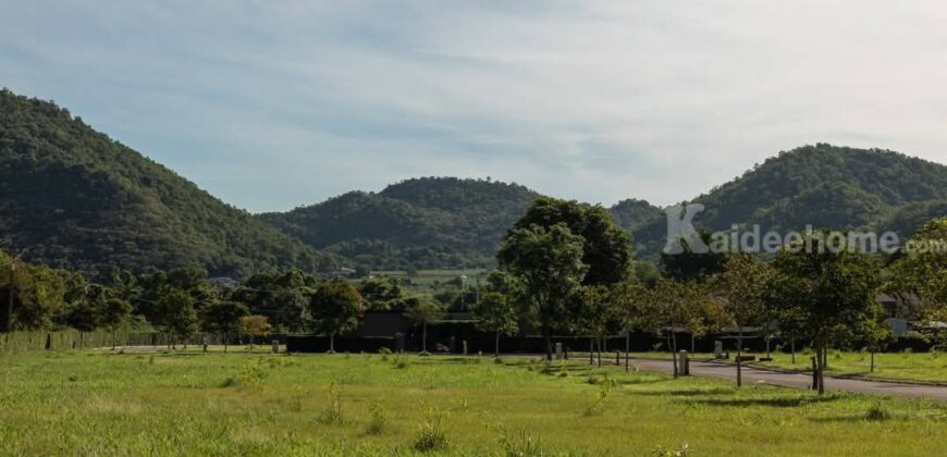 ขายที่ดินเขาใหญ่ ติดภูเขา ในโครงการจัดสรร เนื้อที่เริ่มต้น 276 ตร.ว ที่อยู่ใจกลางขุนเขา วิวเขาล้อมรอบสวยมาก อยู่หนองน้ำแดง ใกล้ธนะรัชต์ มอเตอร์เวย์ ห้างแม็คโคร ตัวเมืองปากช่อง เดินทางสะดวก 087-9074045