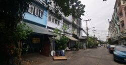 ขายอาคารพานิชย์ 3ชั้น ซอยวัดไผ่เงิน ถนนสาธุประดิษฐ์ 20 เข้าทางซอยจันทร์ 43 แยก 26 ใกล้ทางด่วนด่านสาธุประดิษฐ์